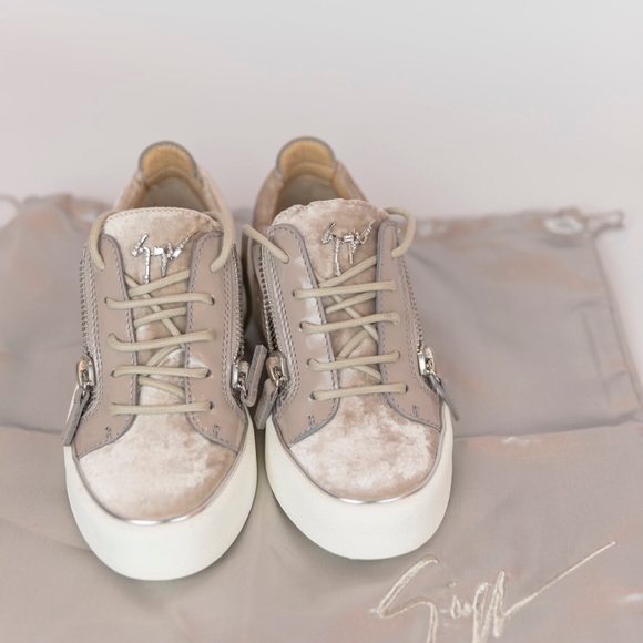 Giuseppe Zanotti Velvet Sneakers Size 35 - Picture 5 of 6
